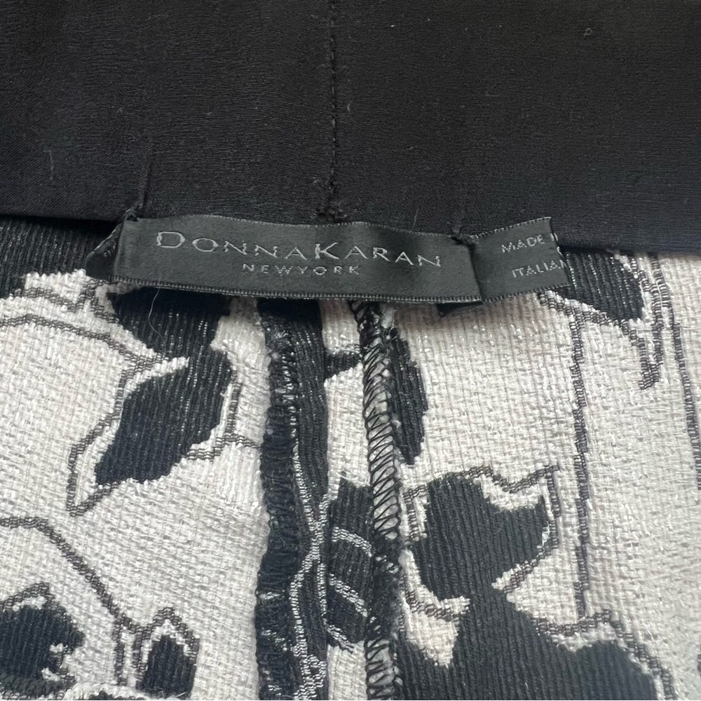 Donna Karen black label cropped black/white floral knit pants - Picture 6 of 10